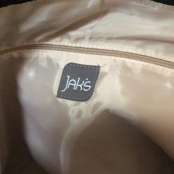 Jak’s fabric crossbody. Zip close. Front black, grey, pewter; back black. - Picture 6 of 6